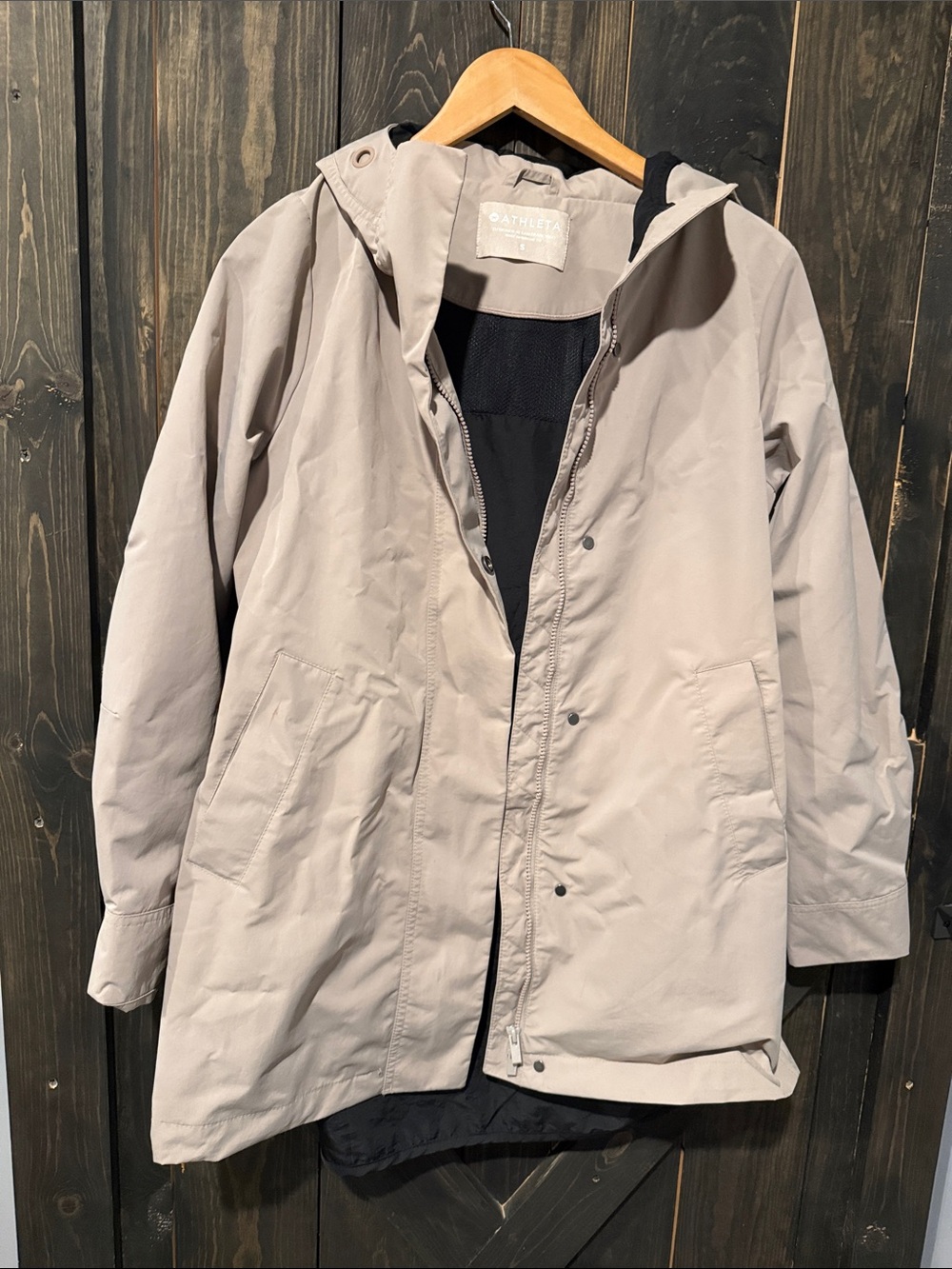 Athleta Hooded Lightweight Raincoat in Taupe